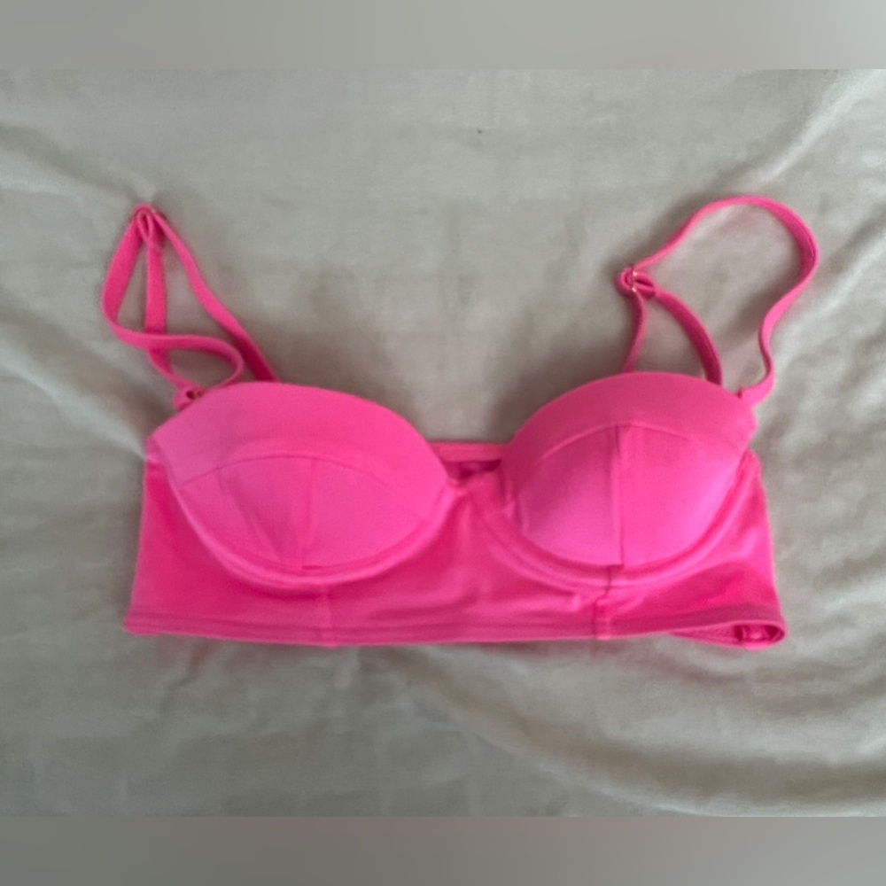 Topshop hot pink underwire bralette with adjustable straps, size US2